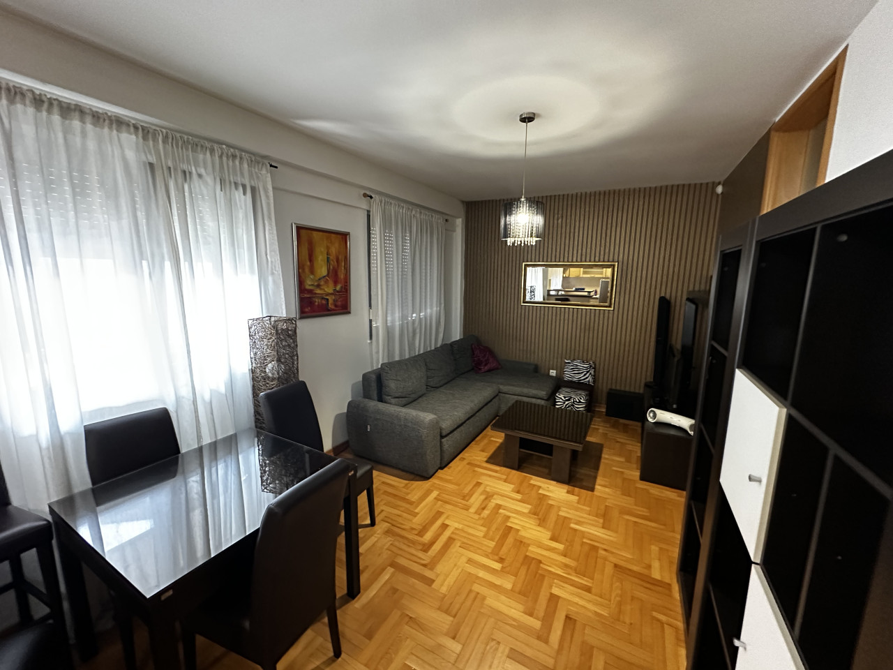 Dvosoban namješten stan + parking - 48 m2