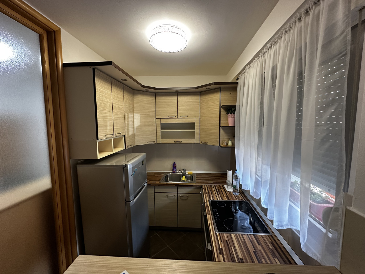 Dvosoban namješten stan + parking - 48 m2 5