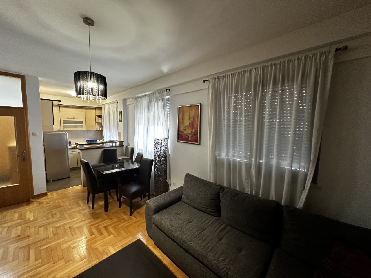 Dvosoban namješten stan + parking - 48 m2 10