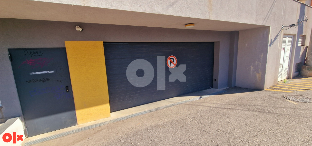 Opremljen stan sa parking mjestom 20