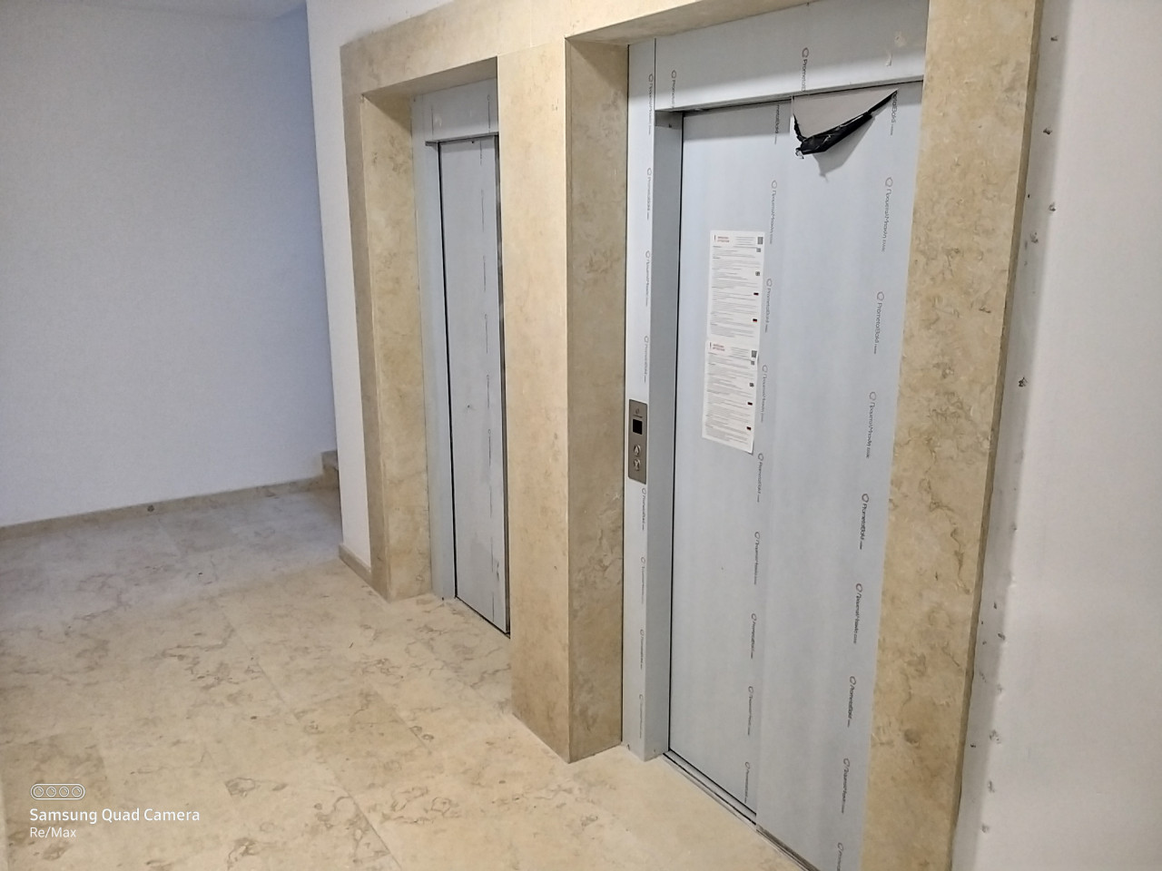 Trosoban nenamješten stan - NASELJE PARK - 70 m2 4