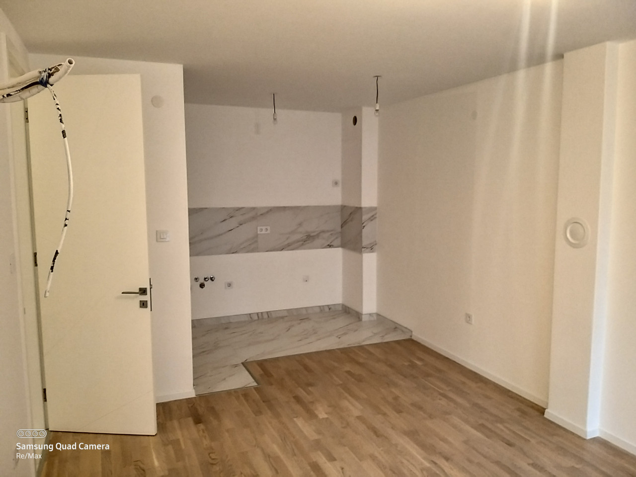 Trosoban nenamješten stan - NASELJE PARK - 70 m2 6