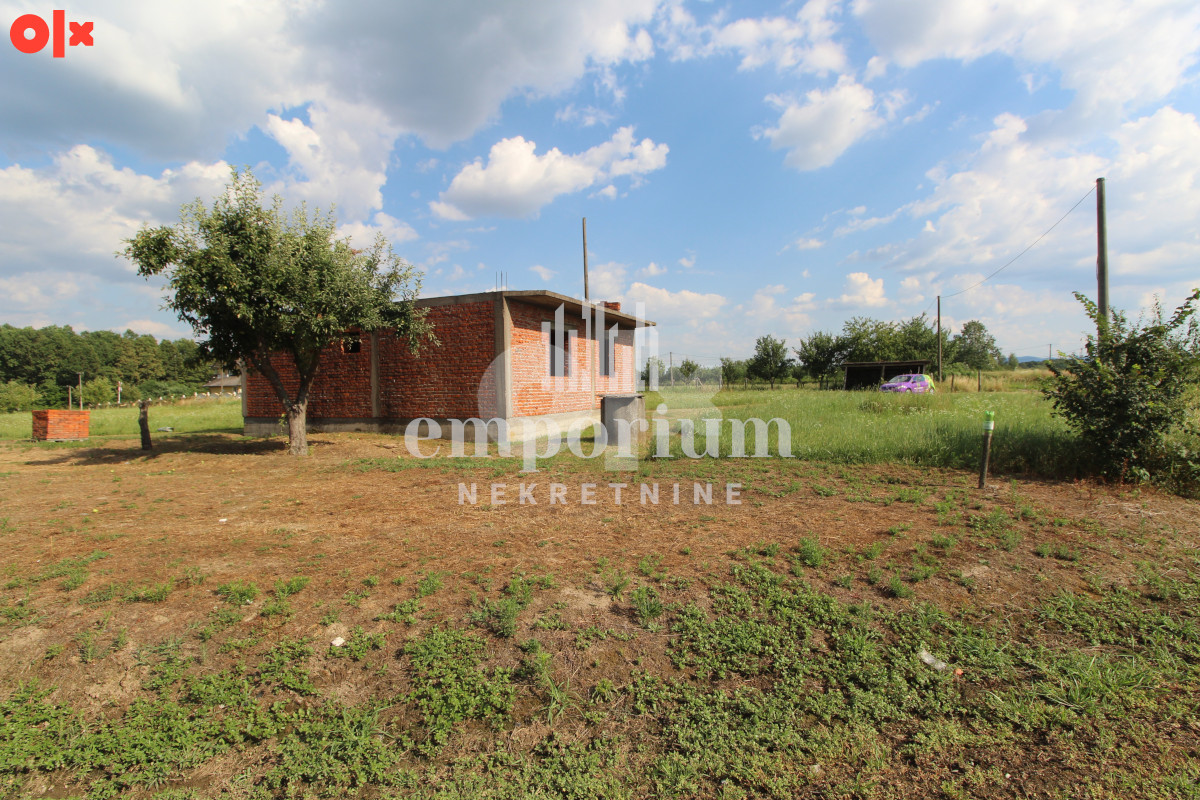 Nedovršena kuća sa placem od 2.868 m2 u Pelagićevu ID: 2744/EN 5