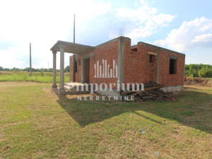 Nedovršena kuća sa placem od 2.868 m2 u Pelagićevu ID: 2744/EN photo 2