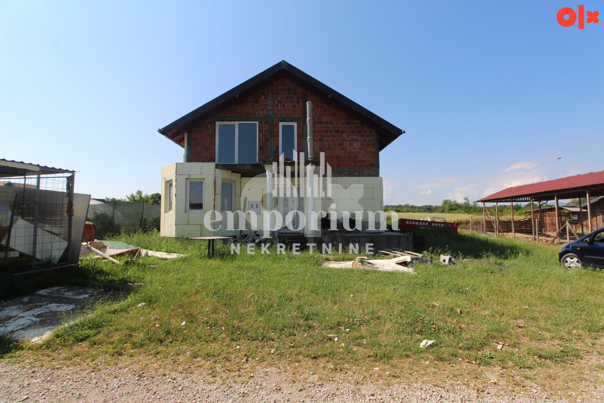 Nedovršena porodična kuća 100 m2, na placu od 480 m2 ID: 2747/EN 4