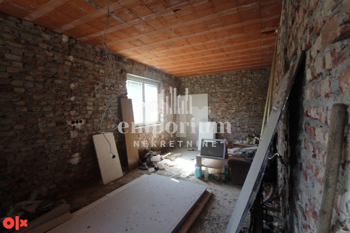 Nedovršena porodična kuća 100 m2, na placu od 480 m2 ID: 2747/EN 5