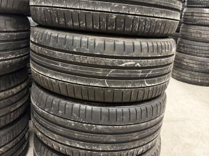 Prodajem 4 gume 235/35/19 Pirelli 6mm