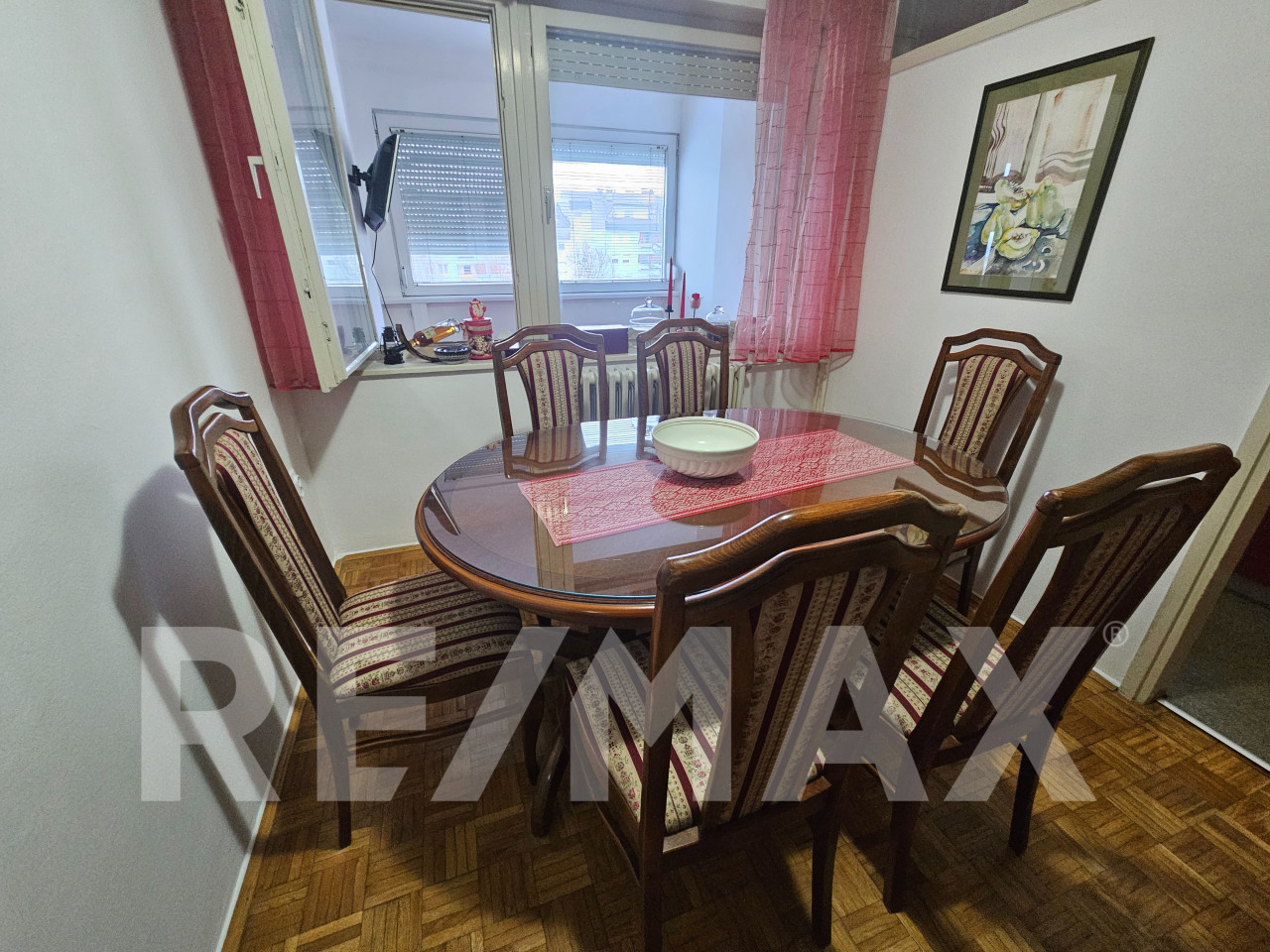 Komforan namješten dvosoban stan na Starčevici 4