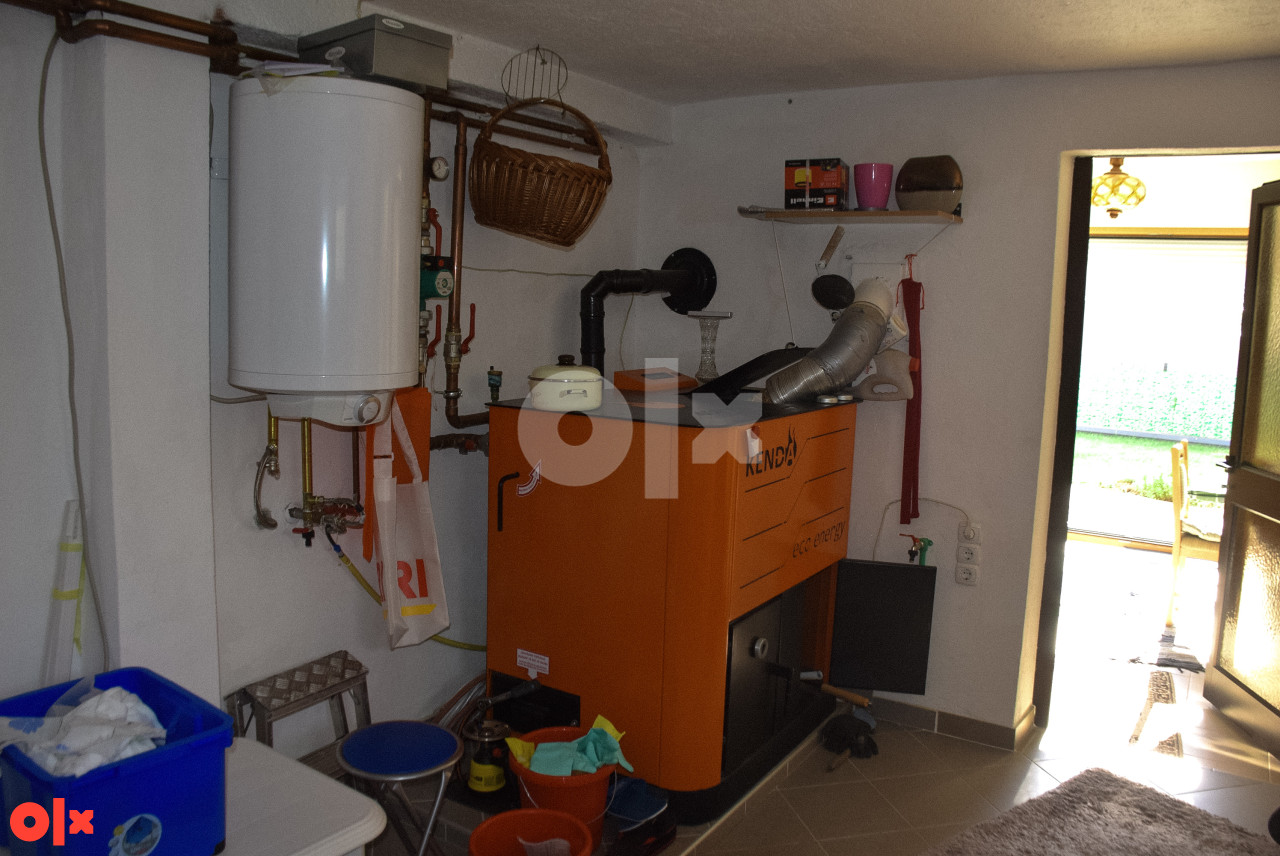 Namještena kuća 300 m2 na prodaju 14