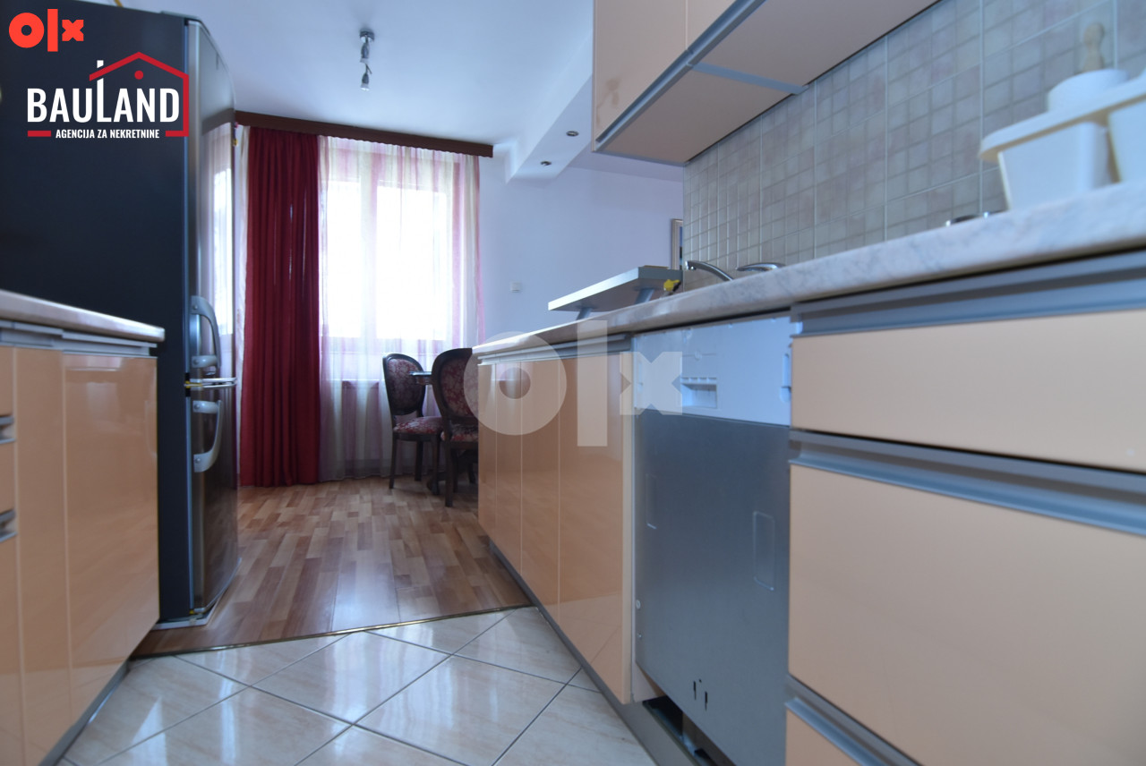 Trosoban namješten stan, 72m2 / Mejtaš, Centar 5