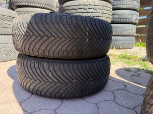 Prodajem 2 gume 205/60/16 Michelin 2024.g