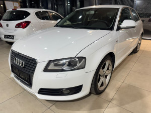 AUDI A3 1.6 TDI, 2009 GOD, LED, XENON, ALU FELGE