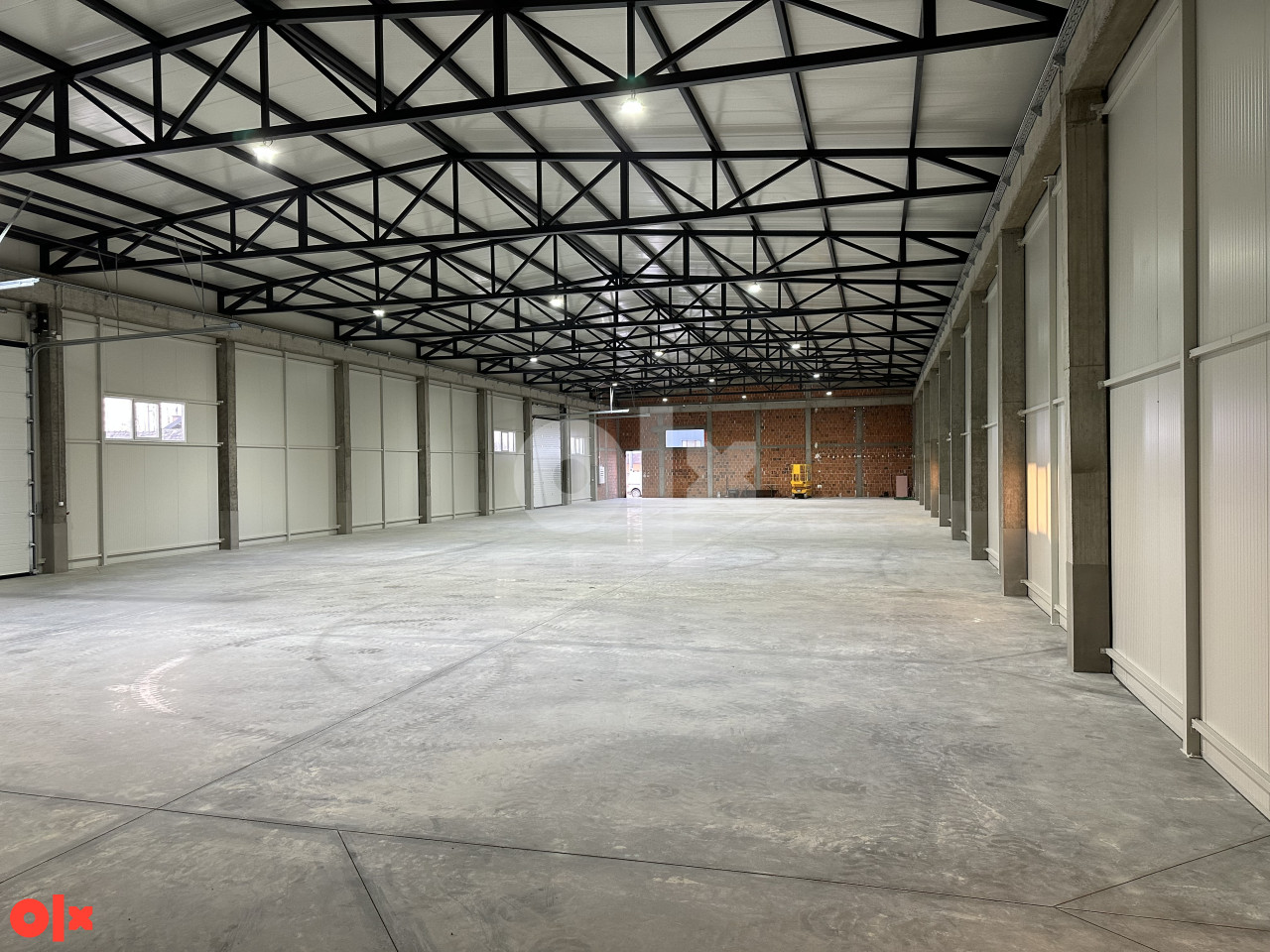 Skladišta Objekat Hale 6000m2 18