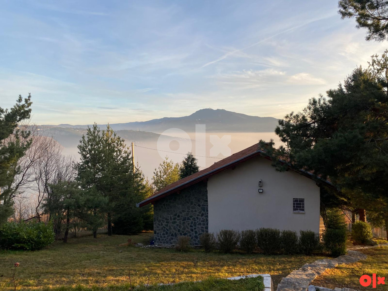 POLJINE Kuća "iznad oblaka" Panoramski pogled na Sarajevo 1215m2 2