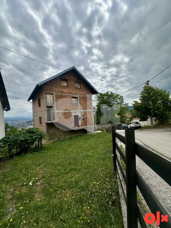 Kuća na 450 m2 okućnice, Poljine, Sarajevo 3