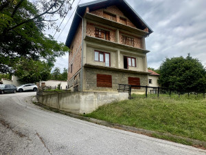 Kuća na 450 m2 okućnice, Poljine, Sarajevo