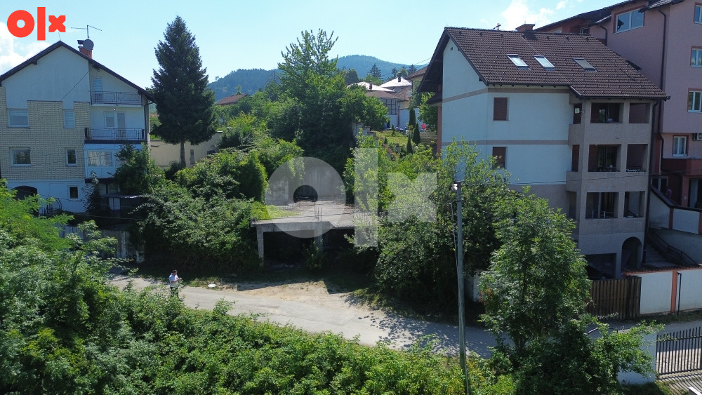 Biro HM/ Zemljiste 468 m2 sa urbanistickom dozvolom za zgradu 9