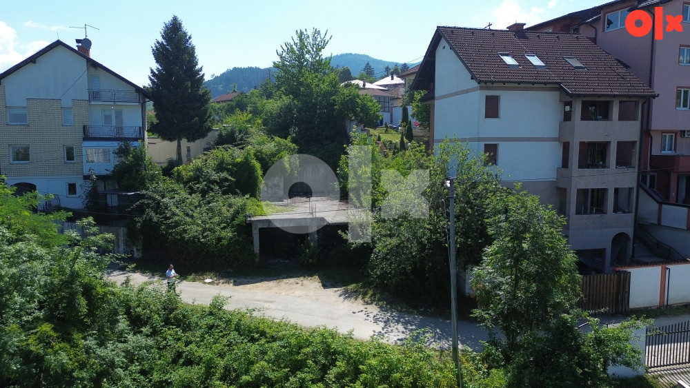 Biro HM/ Zemljiste 468 m2 sa urbanistickom dozvolom za zgradu 6