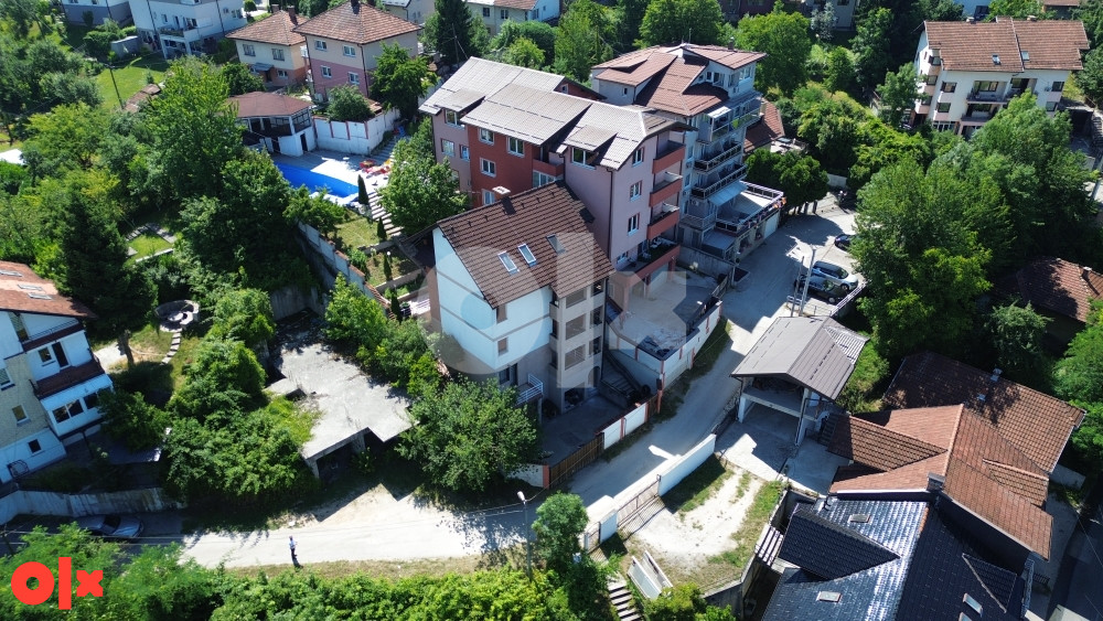 Biro HM/ Zemljiste 468 m2 sa urbanistickom dozvolom za zgradu 8