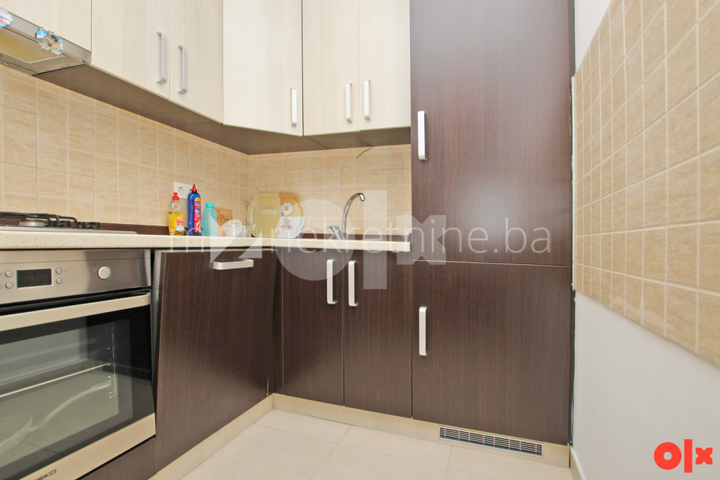 m2: Stup - dvosoban stan 45m2 - 8. sprat - balkon 4