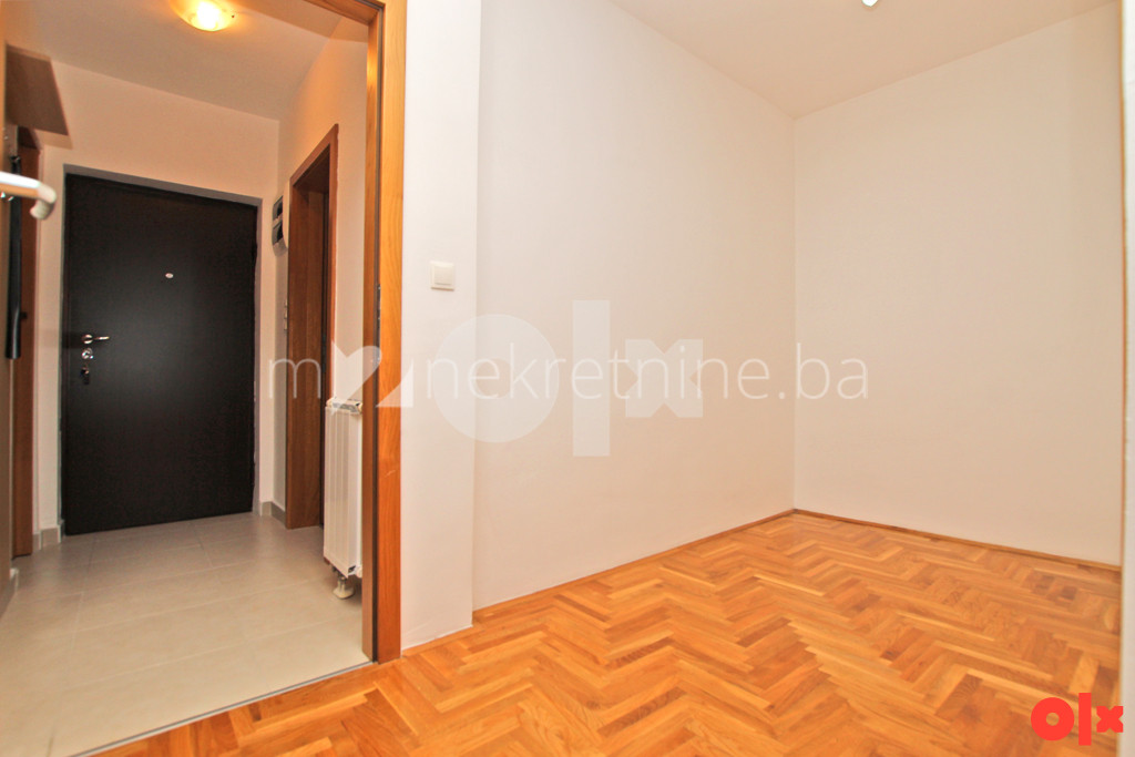 m2: Stup - dvosoban stan 45m2 - 8. sprat - balkon 11
