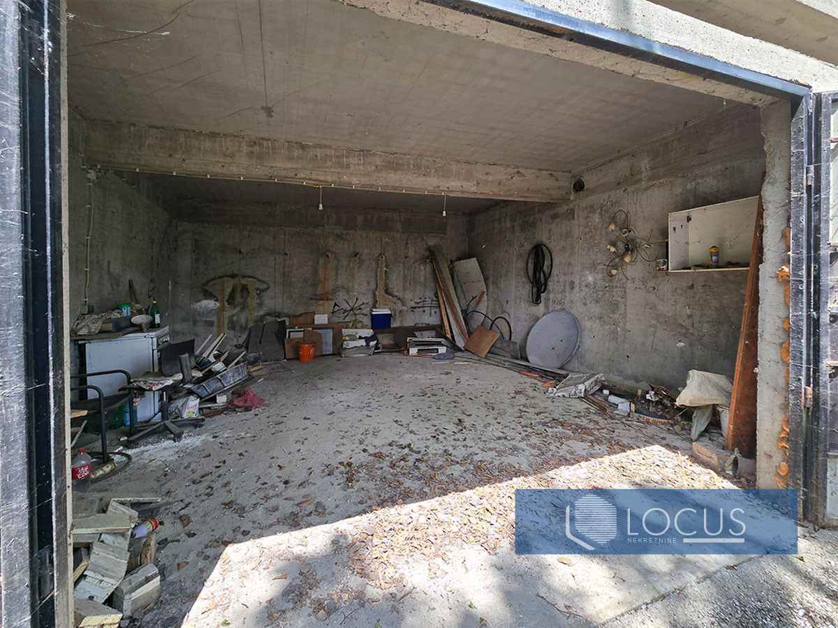 LOCUS: Vikendica na parceli 817m2, Gladno Polje, Ilidža 11