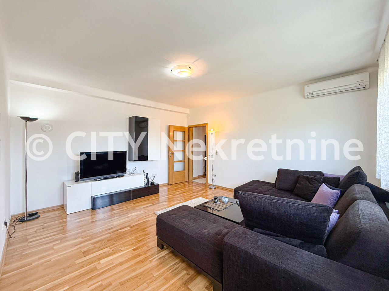 Dvosoban stan - Centar - Marijin Dvor - 45 m2 3