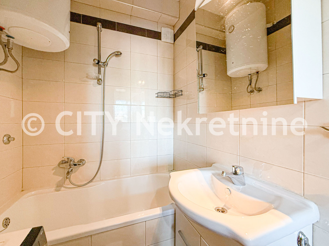 Dvosoban stan - Centar - Marijin Dvor - 45 m2 9