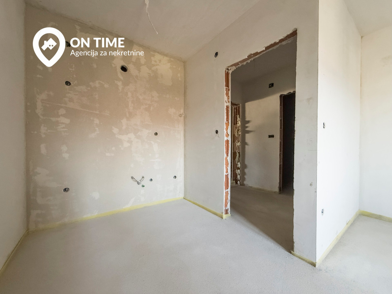 ON TIME prodaje: Garsonjera Istočno Sarajevo 5