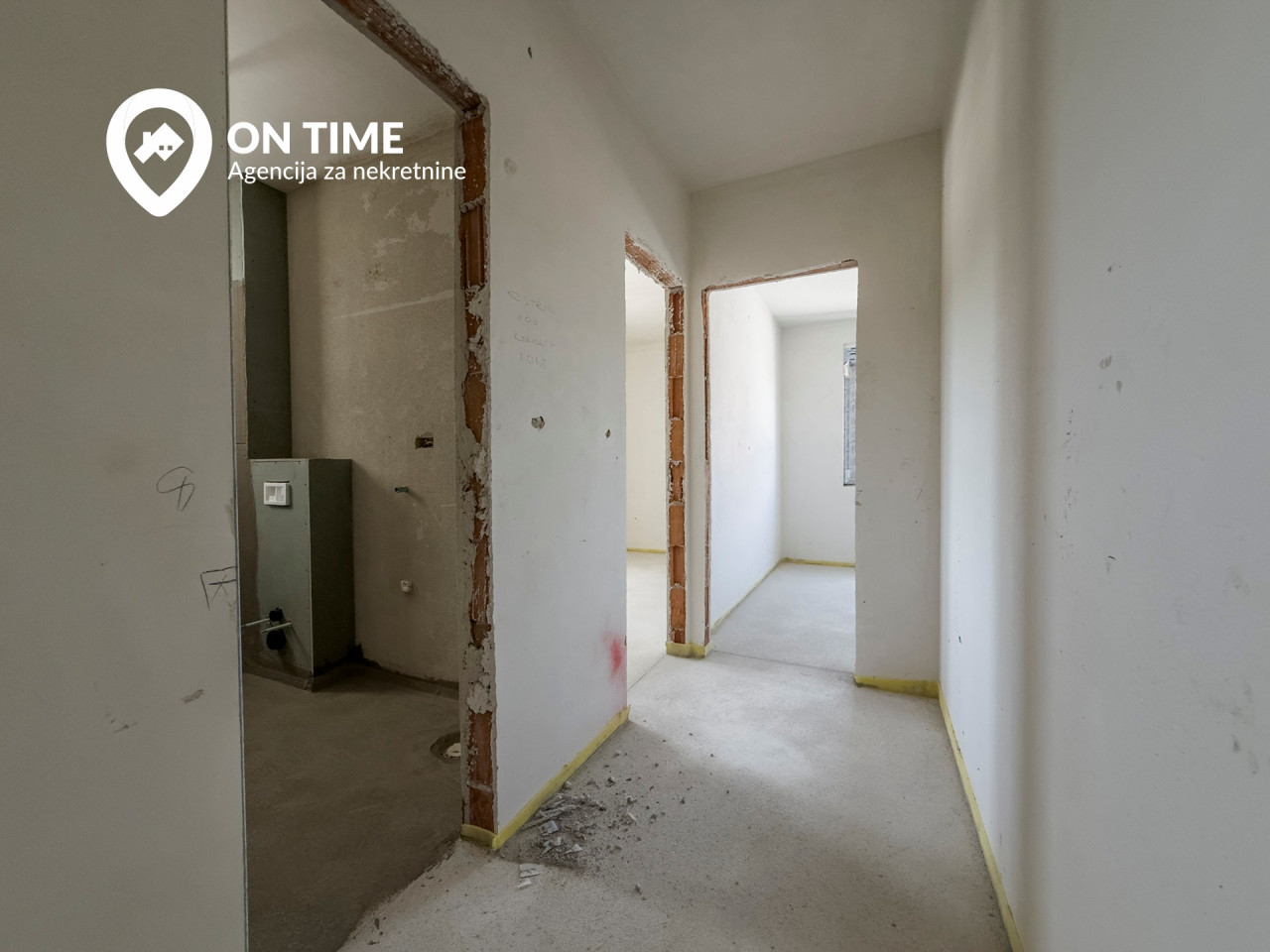 ON TIME prodaje Trosoban stan Istočno Sarajevo 9