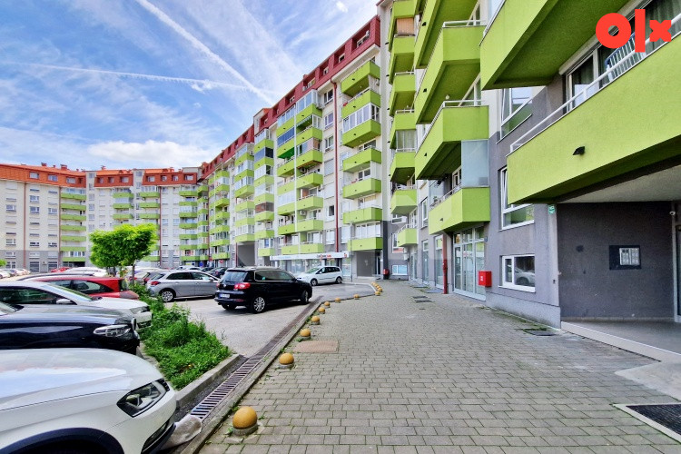 Lijep, dvosoban stan u zgradi novije gradnje, Dobrinja V