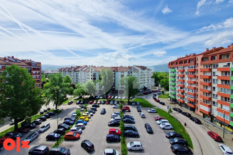 Lijep, dvosoban stan u zgradi novije gradnje, Dobrinja V 7