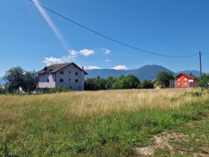 Građevinsko zemljište - Dobroševići, 865m2