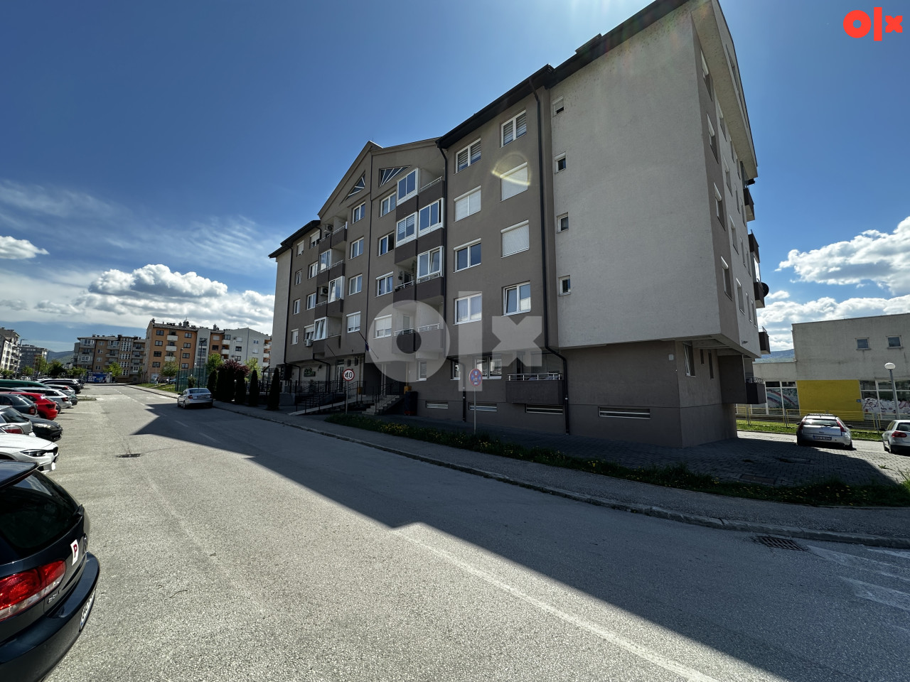 Dvosoban kompletno namješten stan - Istočno Sarajevo
