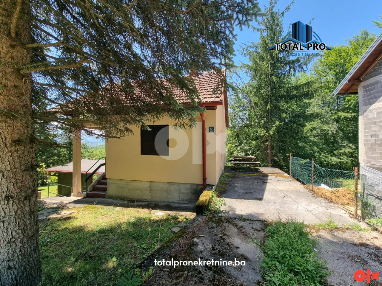 TOTAL PRO / Vikendica sa zemljištem 770 m2 / Gornje Vlakovo 23