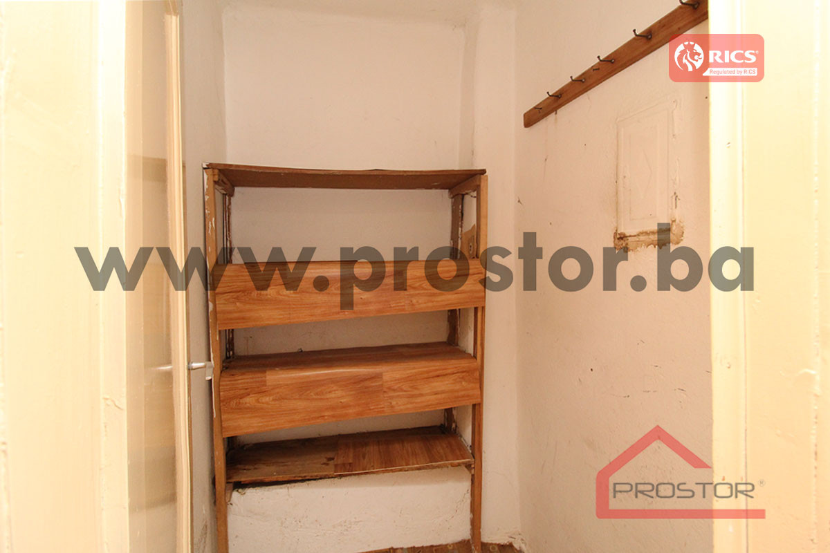 PROSTOR prodaje: Jednosoban stan, 42m2, Stari Grad 8