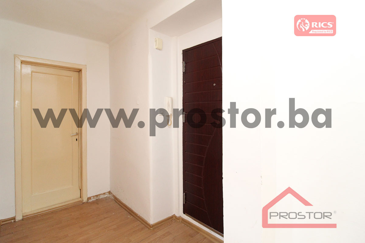 PROSTOR prodaje: Jednosoban stan, 42m2, Stari Grad 10