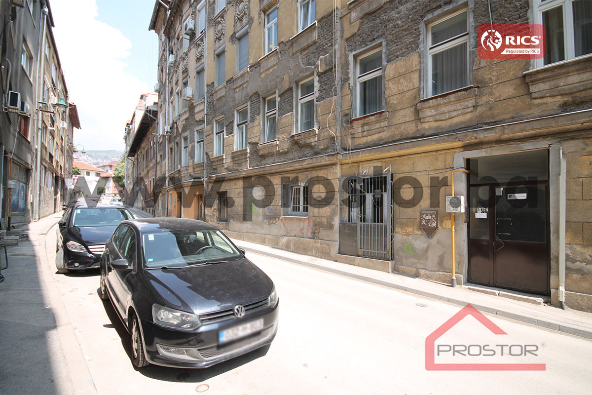 PROSTOR prodaje: Jednosoban stan, 42m2, Stari Grad 13