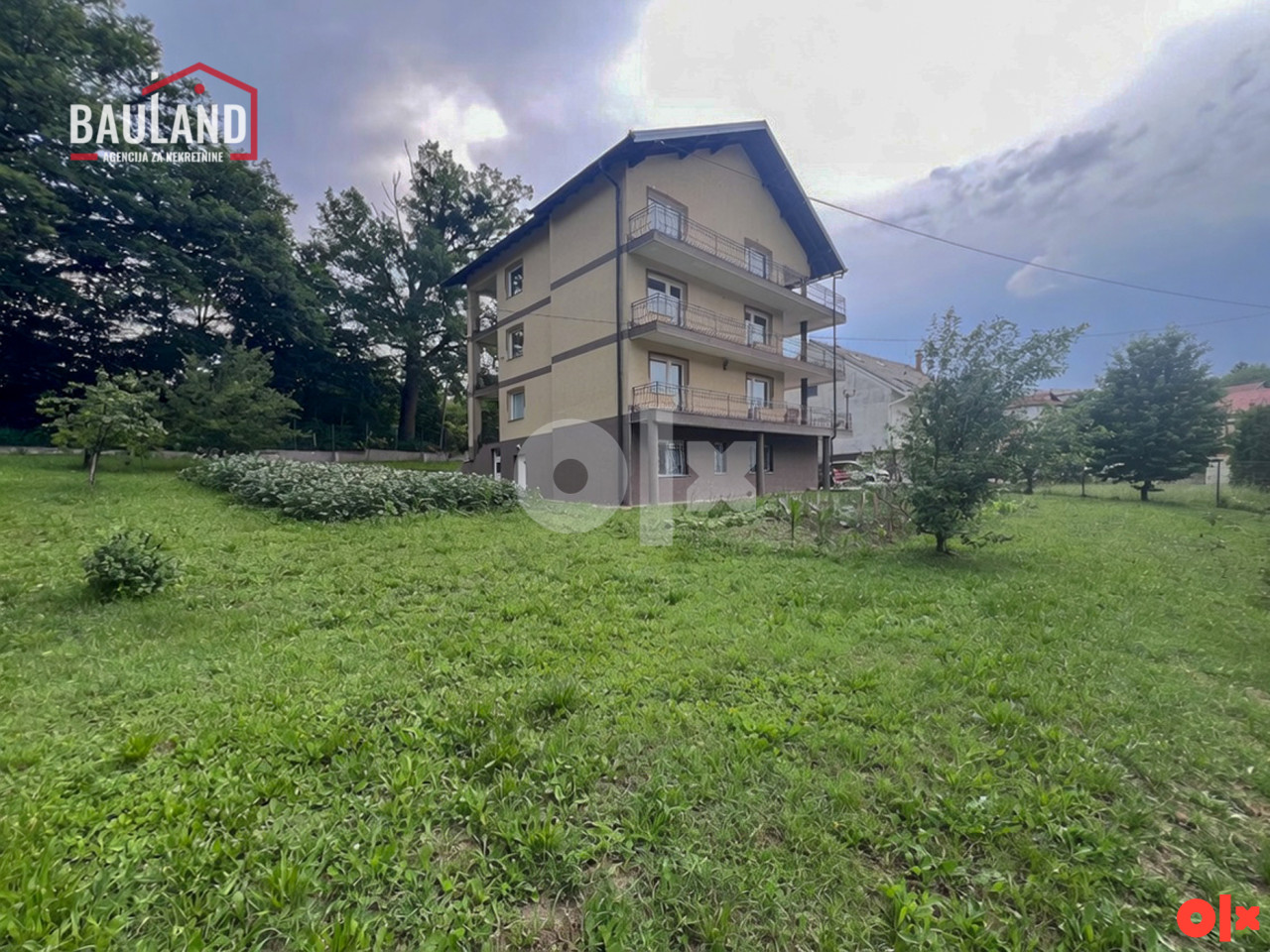 Kuća sa četiri stambene jedinice+ potkrovlje/ Vogošća 8