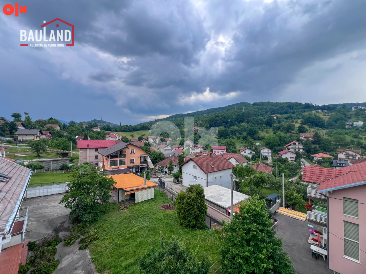 Kuća sa četiri stambene jedinice+ potkrovlje/ Vogošća 23