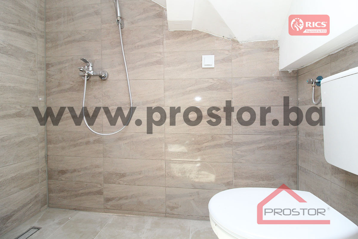 PROSTOR prodaje: adaptiran stan, 140m2, Stari Grad 6