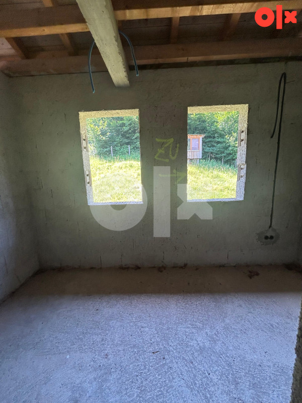 PRODAJA KUCE 320 m2 (roh-bau) - 641 m2 zemljista - ZBILJE VISOKO 18
