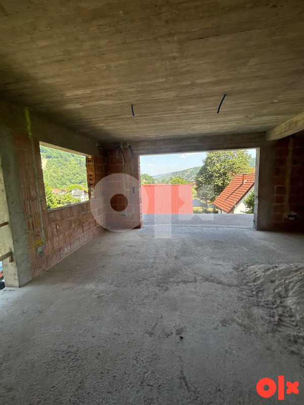 PRODAJA KUCE 320 m2 (roh-bau) - 641 m2 zemljista - ZBILJE VISOKO 22