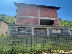 PRODAJA KUCE 320 m2 (roh-bau) - 641 m2 zemljista - ZBILJE VISOKO photo 2