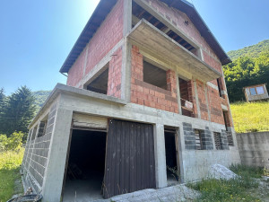 PRODAJA KUCE 320 m2 (roh-bau) - 641 m2 zemljista - ZBILJE VISOKO photo 1