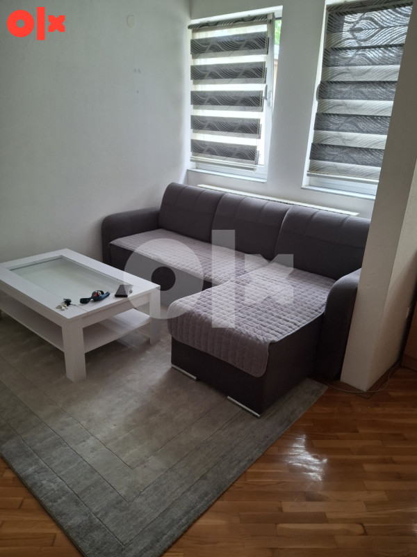 Dva stana garsonjera 20m2 i dvosoban 40m2 Maglaj 061 104 562 4
