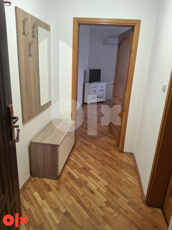 Dva stana garsonjera 20m2 i dvosoban 40m2 Maglaj 061 104 562 6