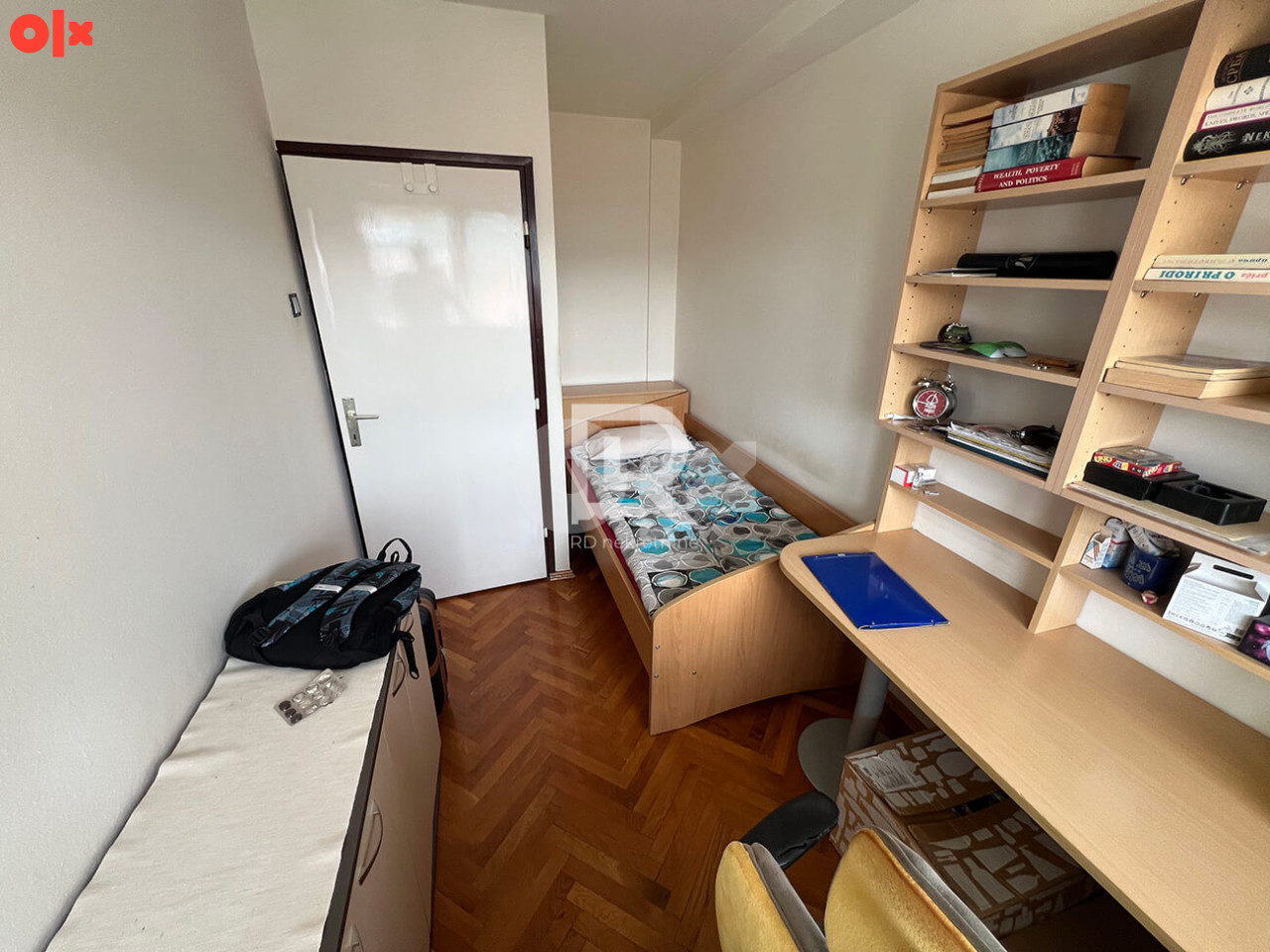 Na prodaju četverosoban stan u strogom centru, 99 m2 6