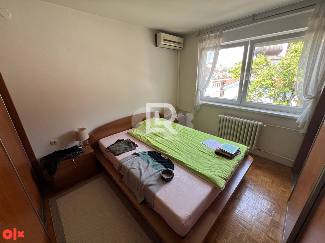 Na prodaju četverosoban stan u strogom centru, 99 m2 11