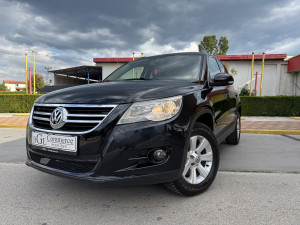 Volkswagen Tiguan 2.0TDI 4Motion DSG 103kW PANO 2011